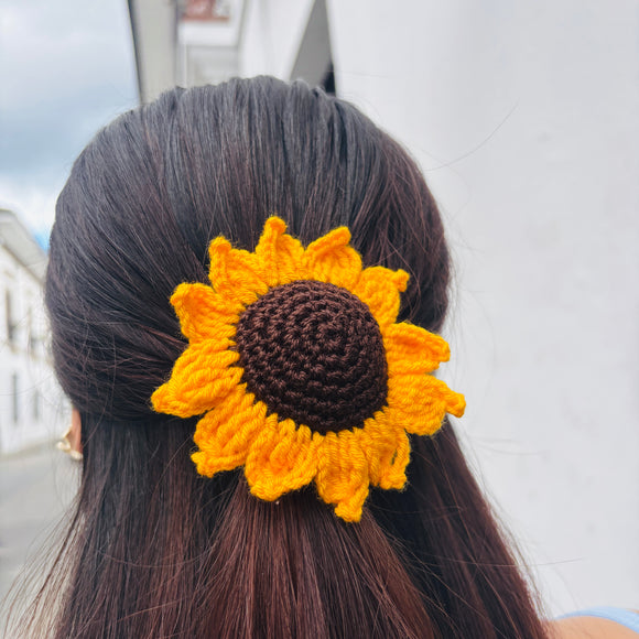 Moña Girasol tejido