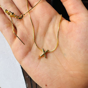 Collar letra X lisa #2