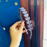 Diadema espiga gris