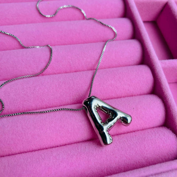 Collar Letra A chunky Plateado