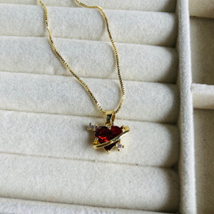 Collar Corazon Carmesi