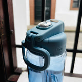 Botella Maybe Azul