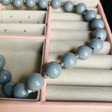 Collar Adhara Gris
