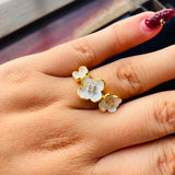 Anillo triada floral