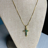 Collar cruz muranos verdes