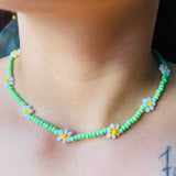 Collar mostacilla verde margaritas
