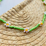 Collar mostacilla verde margaritas