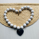 Collar blanco y negro