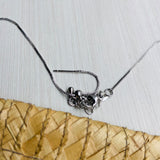 cadena plateada broche corredizo