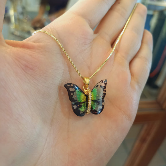 Collar mariposa transformación verde