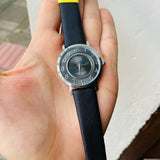 Reloj Q&Q cuero Negro