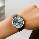 Reloj Q&Q cuero marron