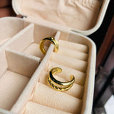 Earcuff doble entrelazado