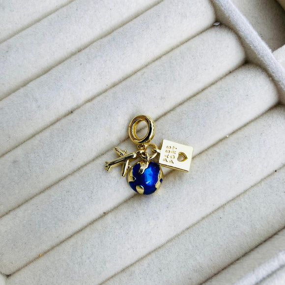 Charm Pasaporte