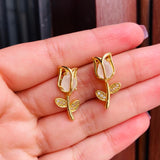 Aretes tulipan blanco