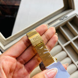 Reloj Q&Q malla Dorado